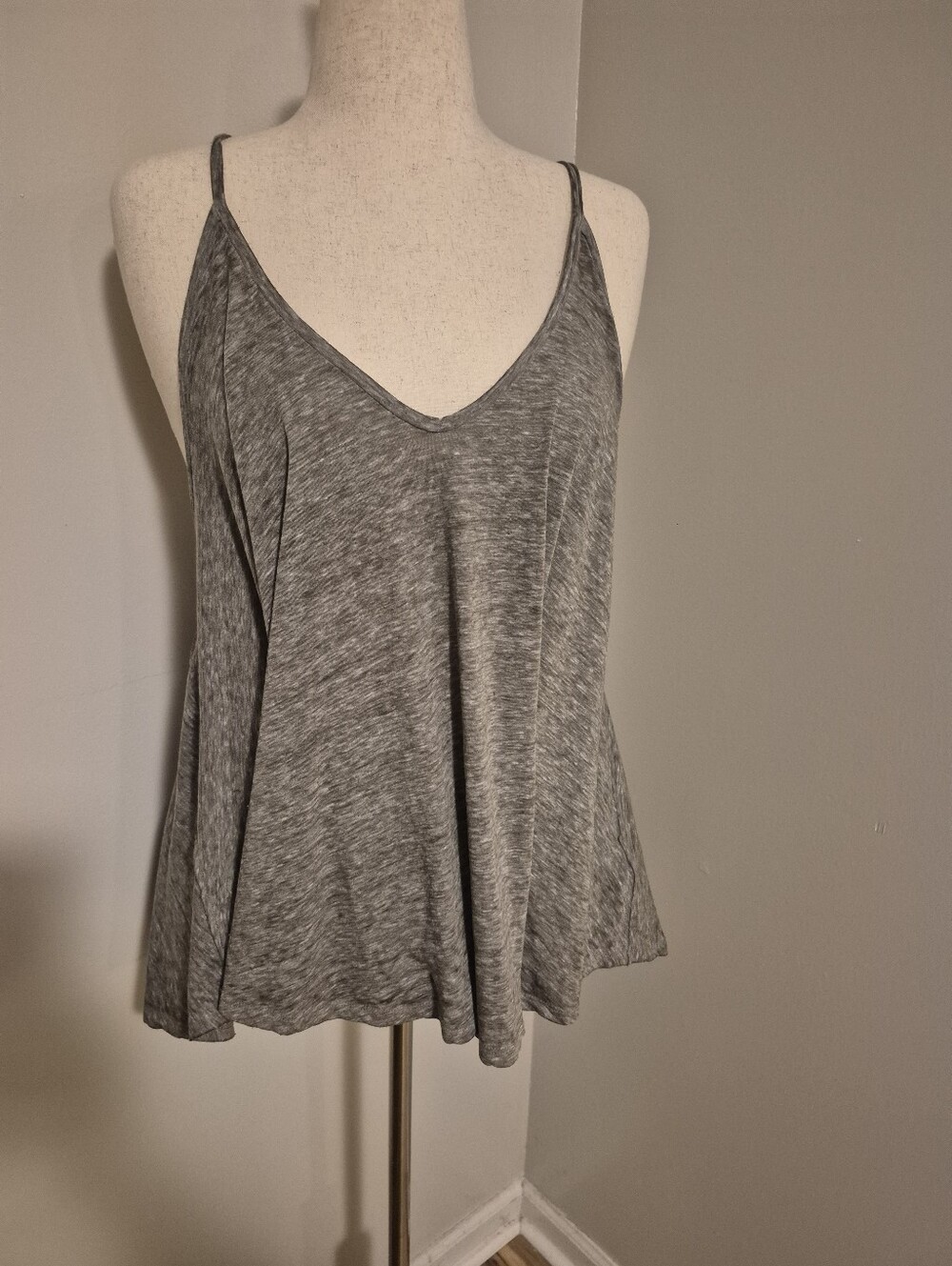 We The Free People Sage Green Gray V-Neck Swing Camisole Tank Med Oversized EUC
